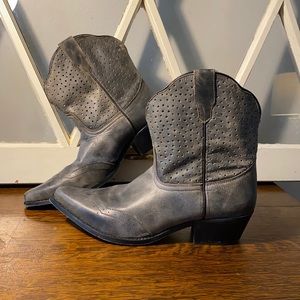 Leather Sz 10 (Womens) Western boots
